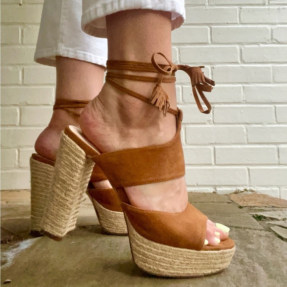 Shoe Dazzle Block Platform Heels with Ankle Straps and Woven Accents, SZ 8 EUC - Picture 2 of 6